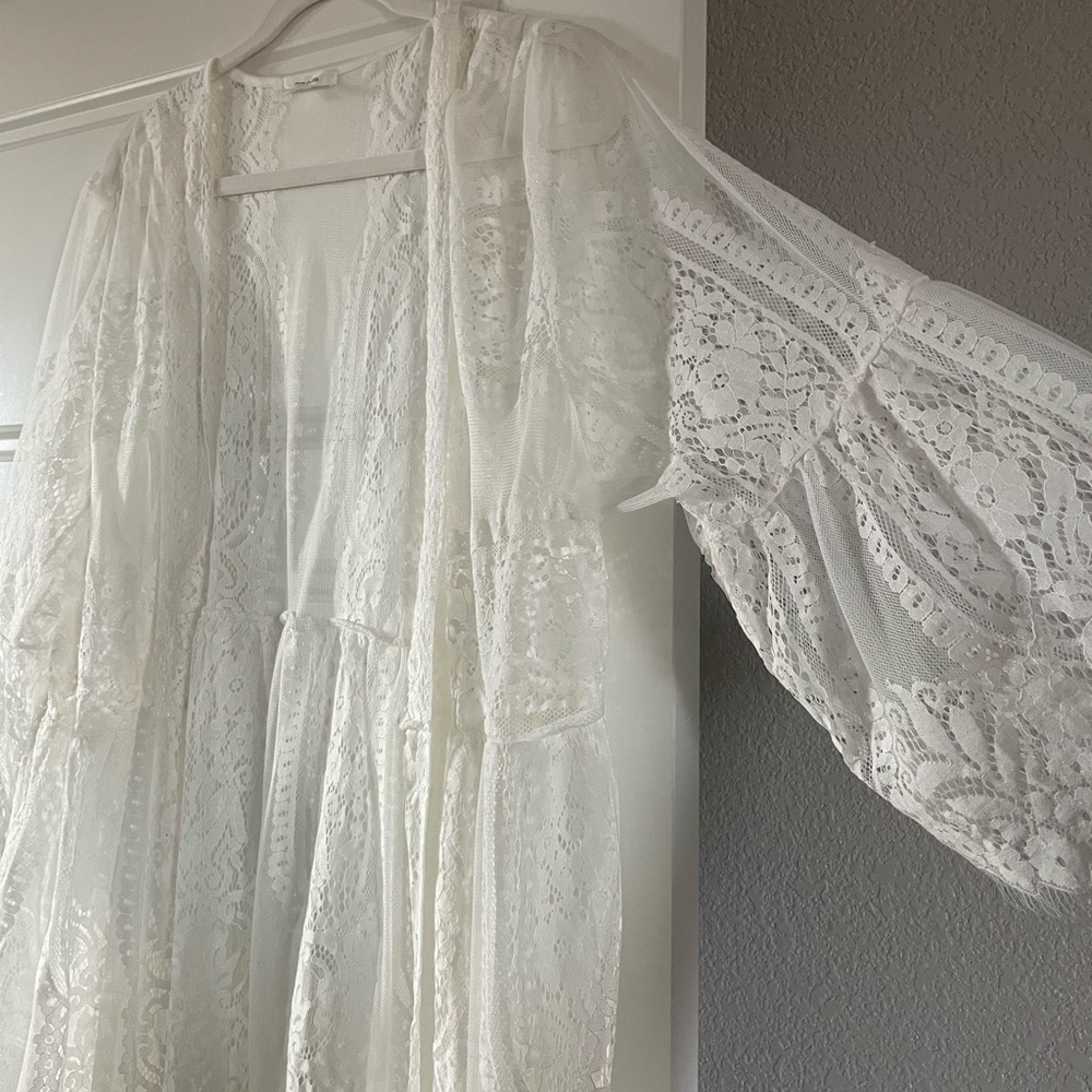 Maurice’s Lace Tunic- Size 2